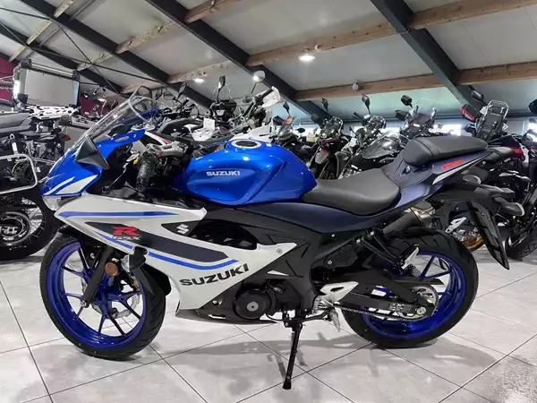 Suzuki GSX-R 125 - Photo 3