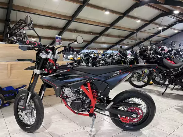 Beta RR Motard 125 - Photo 3