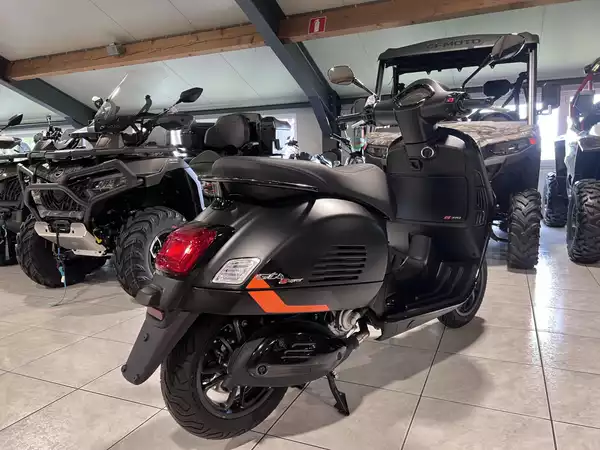 Vespa GTS Super Sport 310 - Photo 2