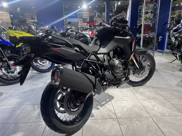 Suzuki V-Strom 800DE - Photo 2