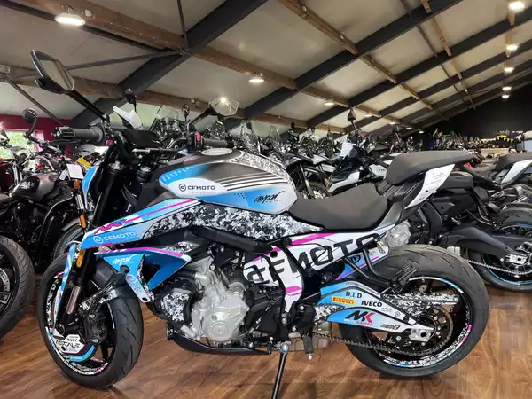 CF Moto 675 NK Réplica - Photo 3