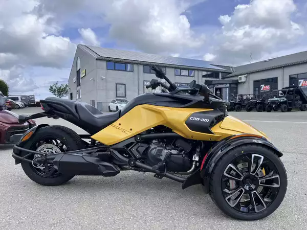 Can Am Spyder F3-S 1330 - Photo 2