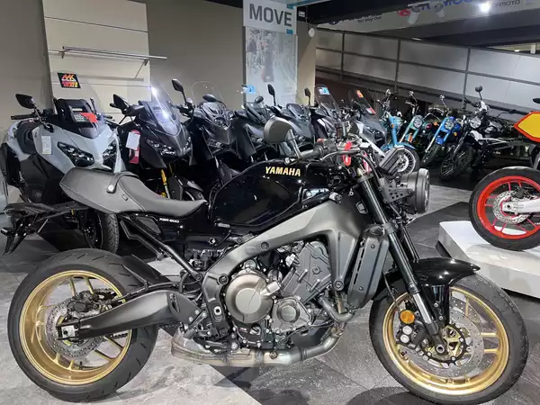 Yamaha XSR 900 - Photo 1