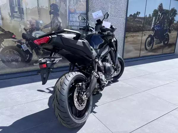 Yamaha Tracer 9 - Photo 2