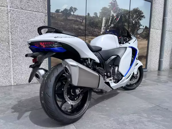 Suzuki Hayabusa 1300 - Photo 2
