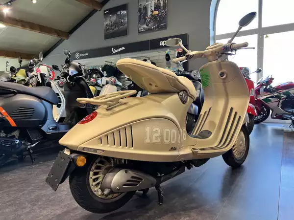 Vespa 946 DRAGON - Photo 2