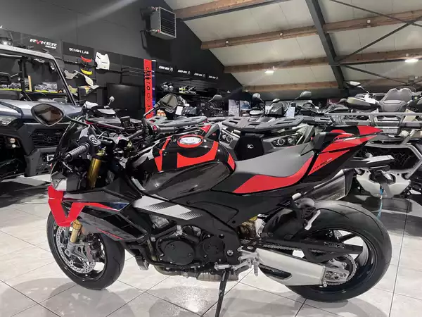 Aprilia Tuono 1100 FACTORY - Photo 3