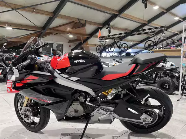 Aprilia RS 660 FACTORY aussi en 35 KW - Photo 3