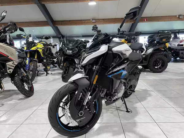 CF Moto 675 NK - Photo 2