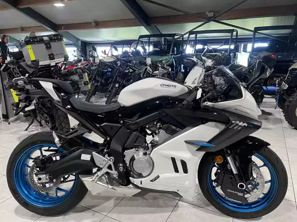 CF Moto 675 SR-R - Photo 1