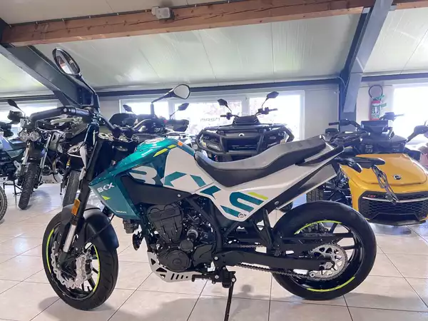 Benelli BKX 300 S - Photo 3
