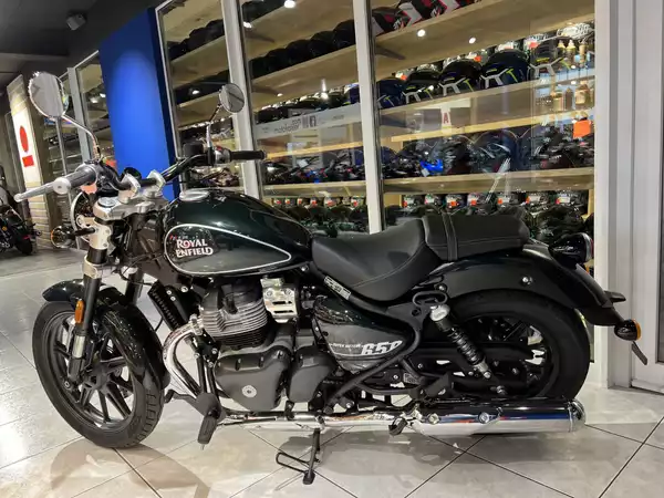Royal Enfield Super Meteor 650 ASTRAL - Photo 3