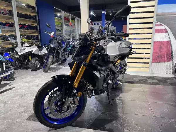 Yamaha MT-09 SP - Photo 2