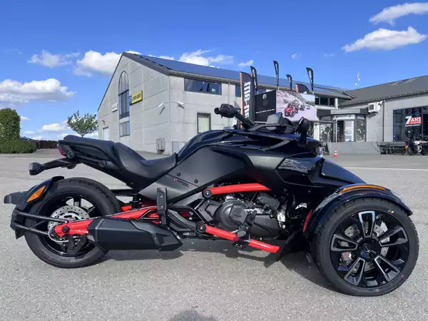 Can Am Spyder F3-S 1330 - Photo 2