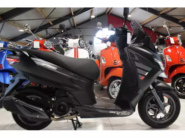 Aprilia SX 50 R CLASSE B 45/KM/H - Photo 1