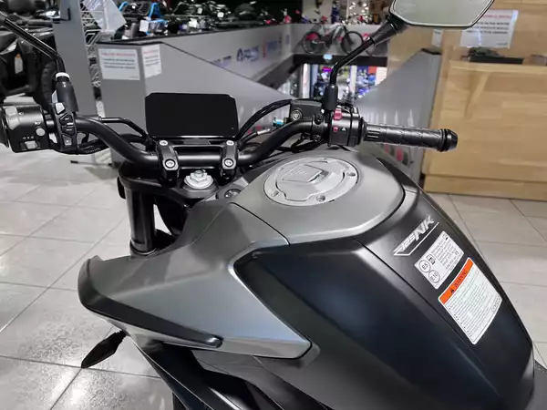 CF Moto 125 NK - Photo 3