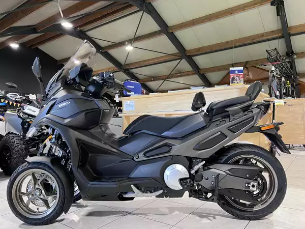 Kymco CV3 550i 575 - Photo 3