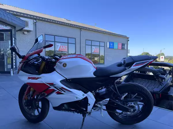 Yamaha YZF-R125 70 TH - Photo 3