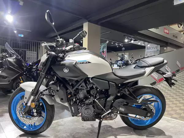 Yamaha MT-07 - Photo 3
