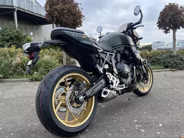 Suzuki GSX-8TT - Photo 2