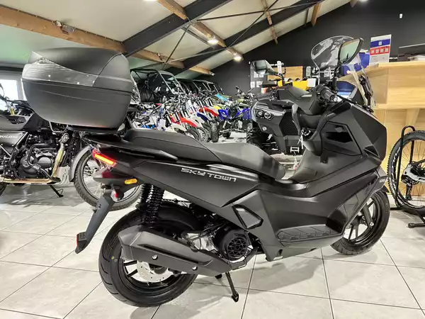 Kymco Skytown 50 - Photo 2