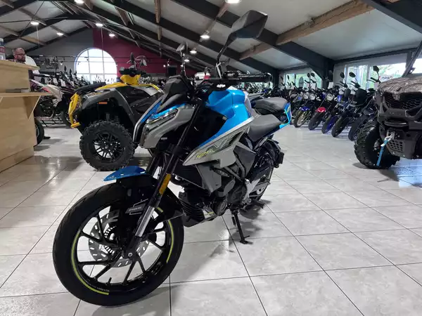 CF Moto 125 NK - Photo 2