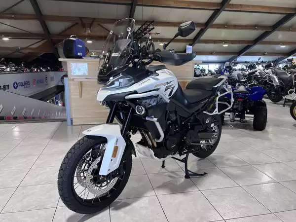 CF Moto 800 MT EXPLORER ES - Photo 2