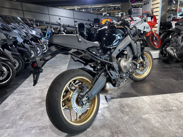 Yamaha XSR 900 - Photo 2