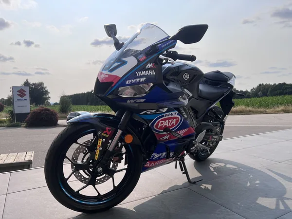 Yamaha YZF-R3 Réplica - Photo 2
