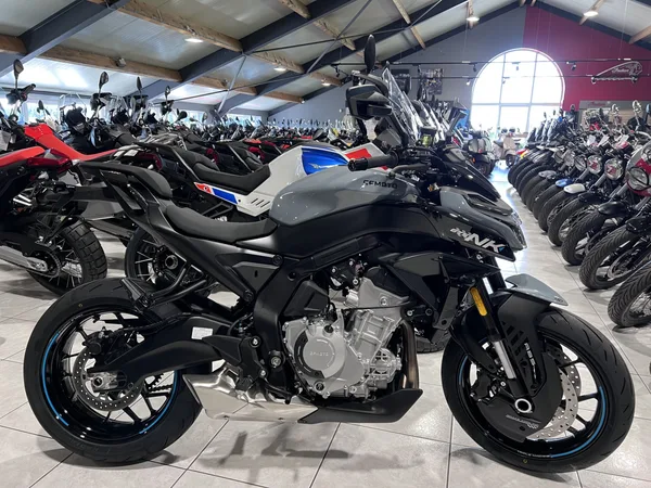 CF Moto 675 NK - Photo 1