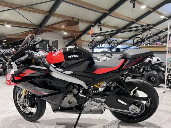 Aprilia RS 660 FACTORY aussi en 35 KW - Photo 3