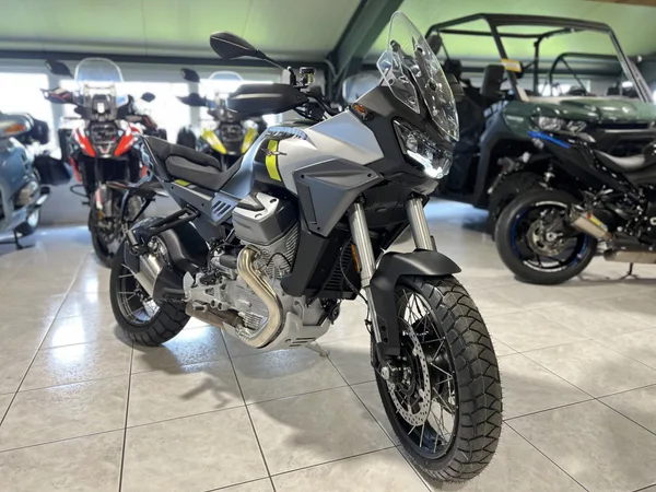 Moto Guzzi Stelvio 1000 - Photo 3