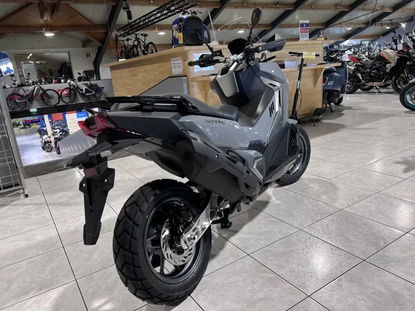 SYM ADX TG 400 - Photo 2