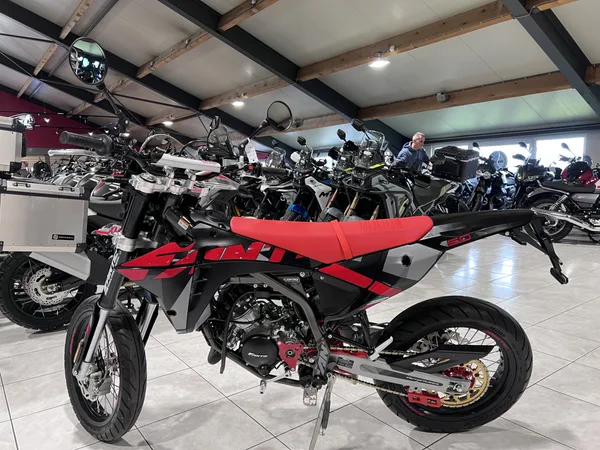 Fantic Motard 50 PERFORMANCE 2T - Photo 3