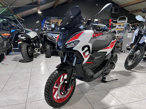 Aprilia SR 125 GT SPORT BLANC - Photo 2