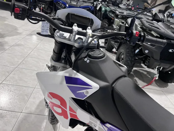 Aprilia SX 125 - Photo 3