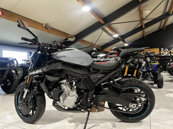 CF Moto 675 NK - Photo 3