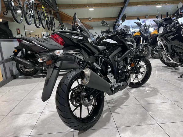 Suzuki GSX-S 125 - Photo 2