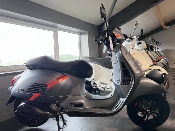 Vespa GTV 310 - Photo 1