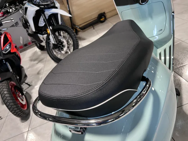 Vespa Primavera 125 - Photo 3