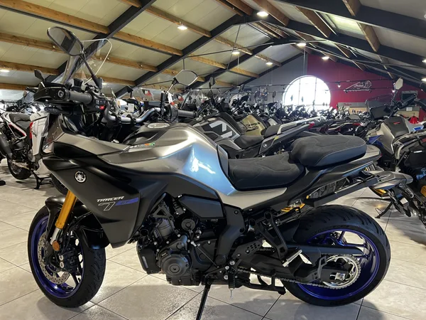 Yamaha Tracer 7 GT inclus valises - Photo 3