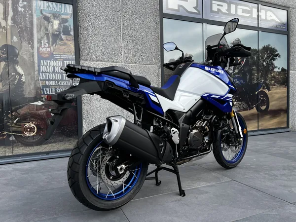 Suzuki V-Strom 1050 DE - Photo 2