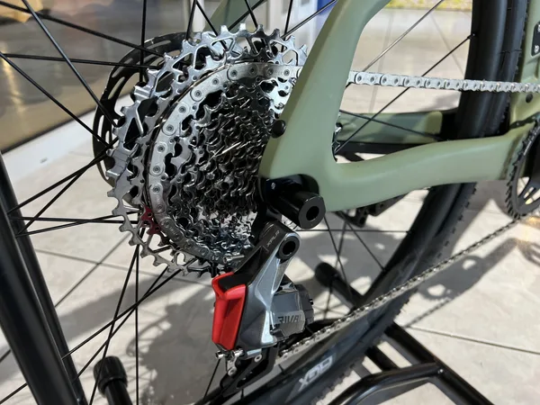 Moser e-Gravel Rival carbon 42Nm Taille S / 250Wh, 36 V. - Photo 2