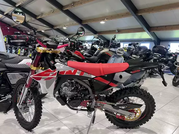 Fantic Enduro 125 4T XEF COMPETITION - Photo 3