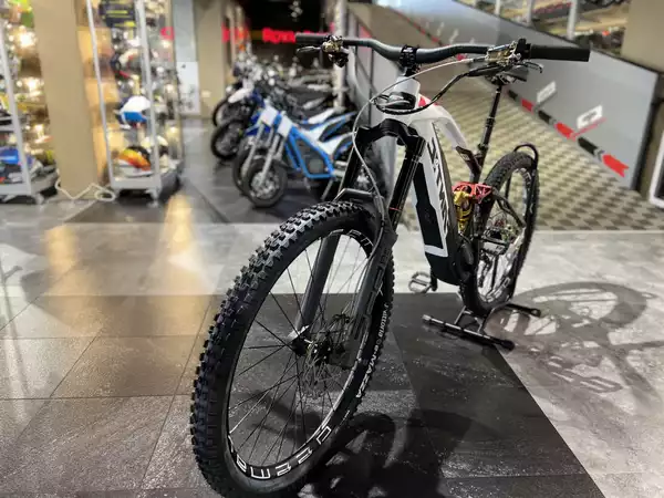 Fantic XEF 1.9 FACTORY 720Wh, 29''-27,5'', freins 4 pistons, 90 Nm - Photo 2
