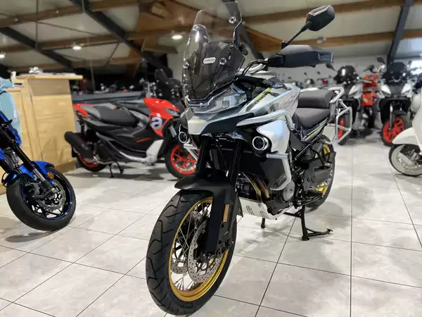 CF Moto 800 MT EXPLORER - Photo 2