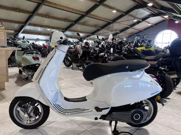 Vespa Elettrica 45 Km/h - Photo 3
