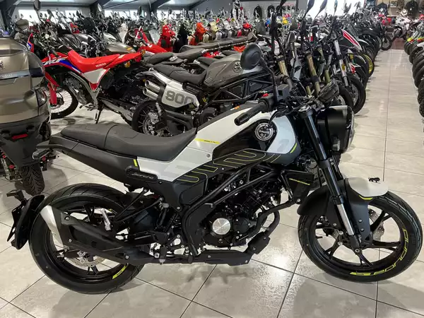 Benelli Leoncino 125 - Photo 1