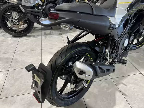 Benelli Leoncino 125 - Photo 2