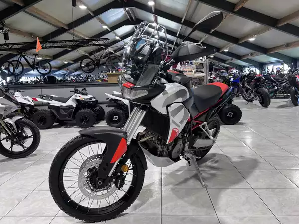 Aprilia Tuareg 660 Hailstrom White disponible aussi en 35 KW - Photo 2